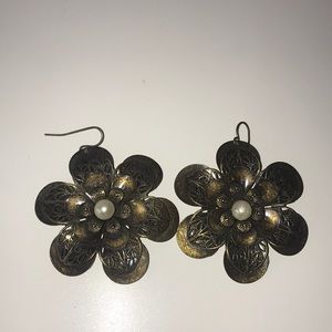 Flower earrings